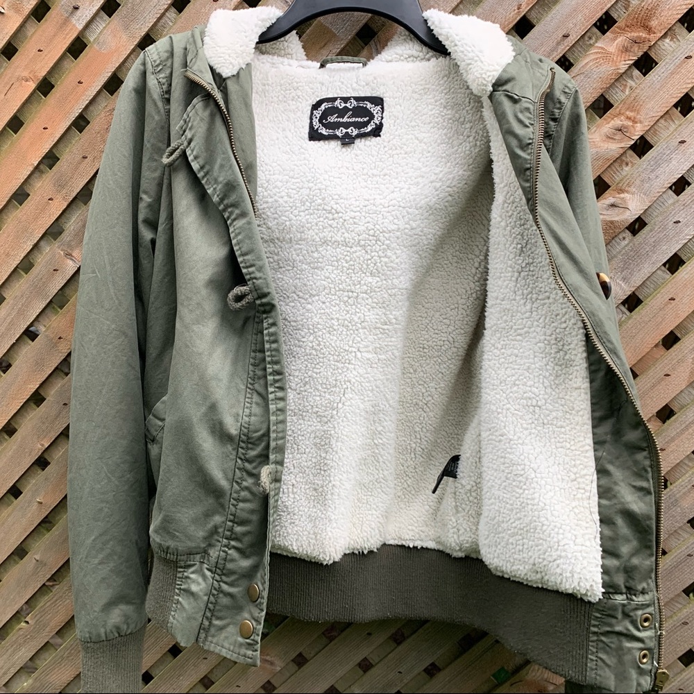 Jacket (NWOT) - Picture 3 of 4